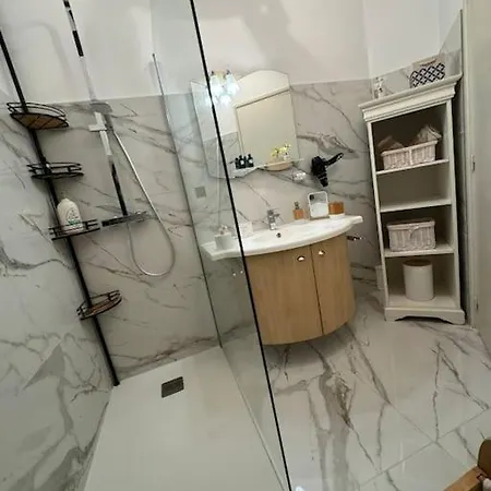 F4 130 M2 Ultra Centre Commodites Plages * Ajaccio (Corsica)